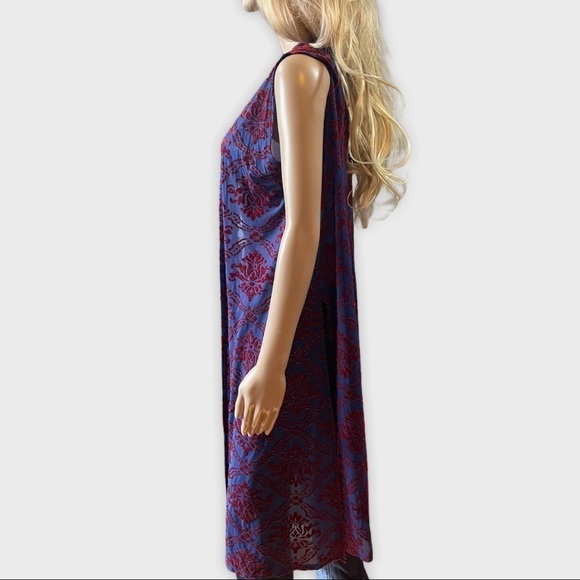 LULAROE sleeveless  Blue and red Joy Vest/kimono - Picture 5 of 13